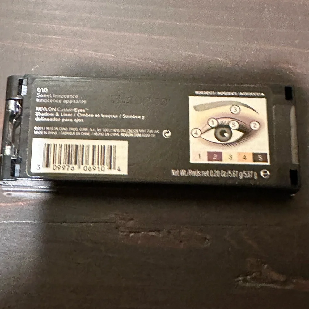 new eye makeup bundle;4 eye shadows; 2 eyeliners; & 1 eyeshadow & blush palette - Picture 5 of 10